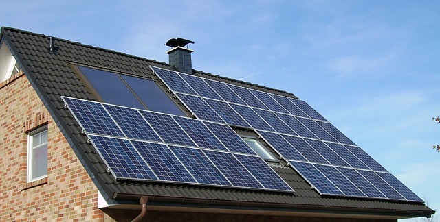 Solar Panel Array House Roof